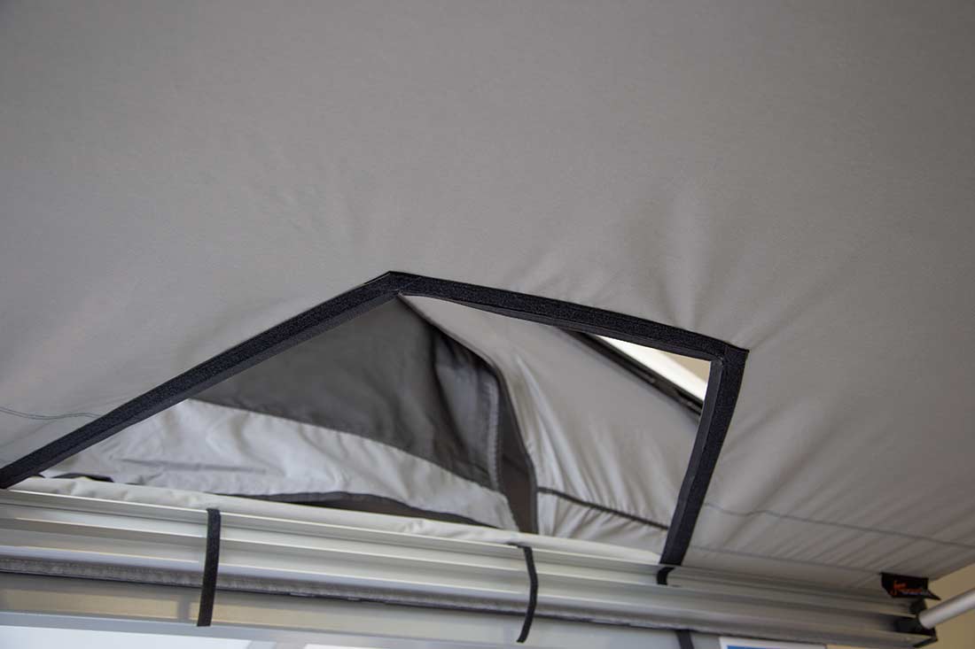 James Baroud side awning Classic 250