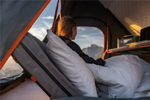 Alu-Cab Gen 3-R Expedition Roof Tent Black