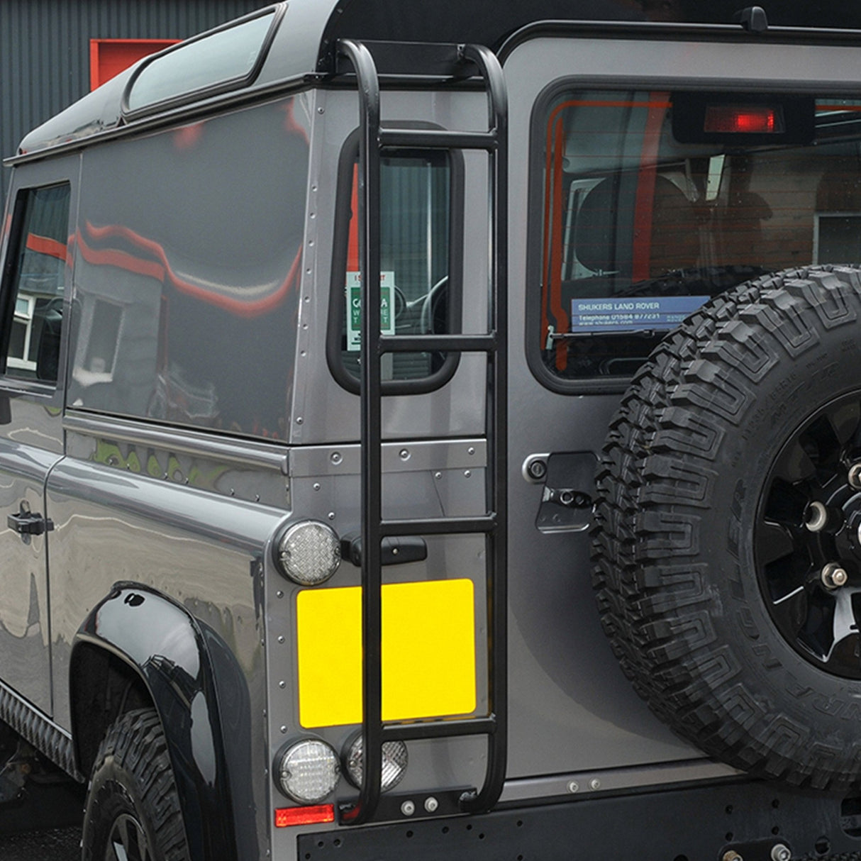 Defender 90/110 Rear Roof Access Ladder Black DA3073B