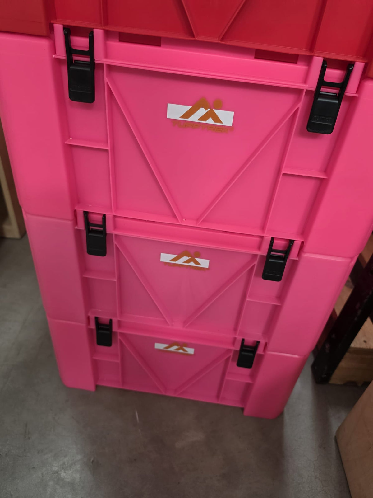 WOLF BOX PLUS Stackable Camping Storage Box – Pink