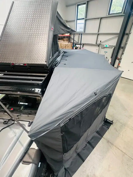 tufftrek speedwing max 270 self supporting wing awning _defender 110_side walls